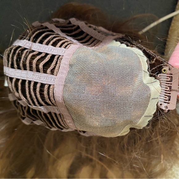 Raquel Welch- Human Hair TOPPER Memory Cap Monofilament Body Wave Layers - Picture 7 of 14